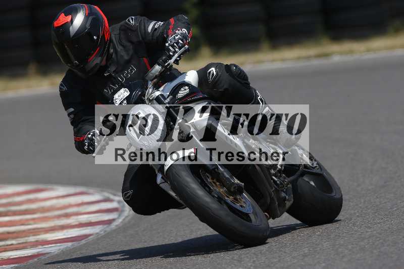 Archiv-2023/28 05.06.2023 Moto Club Anneau du Rhin/blanc-novice/25